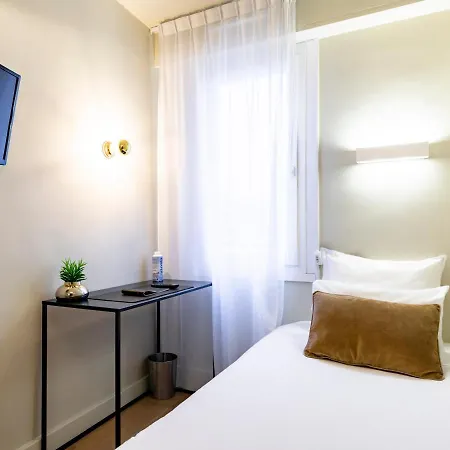 Moka Hotel 3*